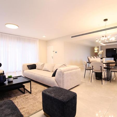 Mini Penthouse Near The Beach Netánja Kültér fotó
