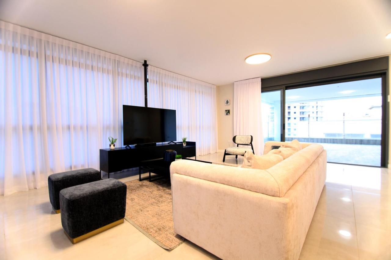 Mini Penthouse Near The Beach Netánja Kültér fotó